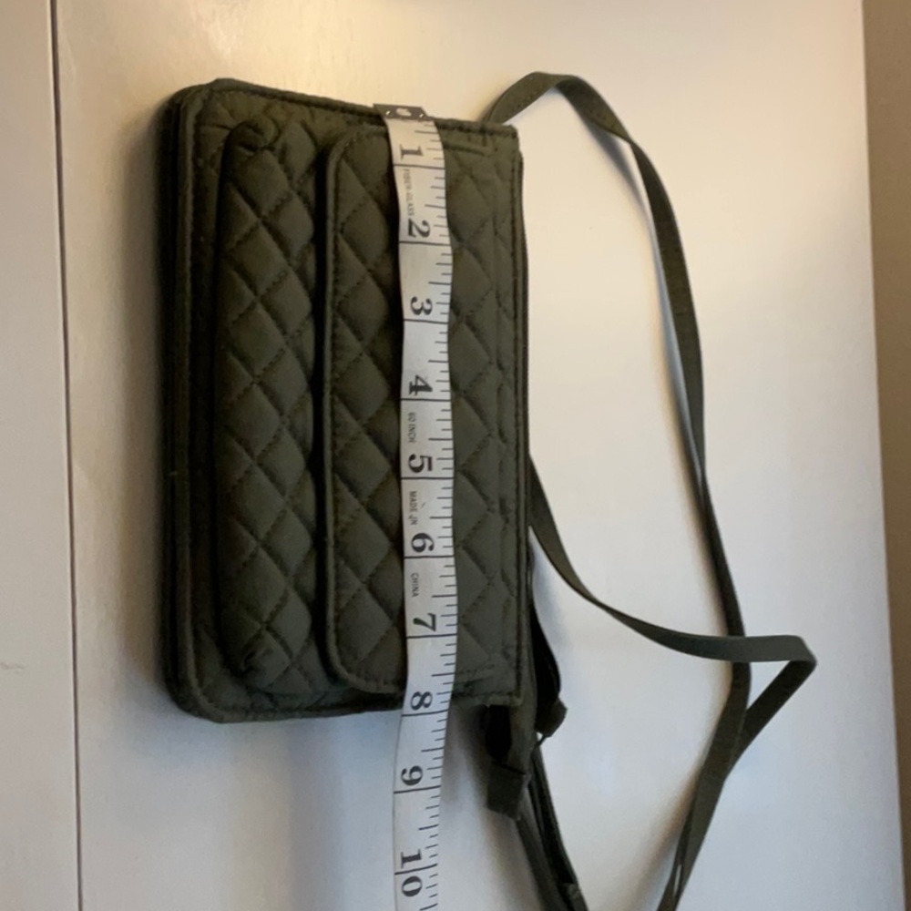 Vera Bradley - wallet crossbody